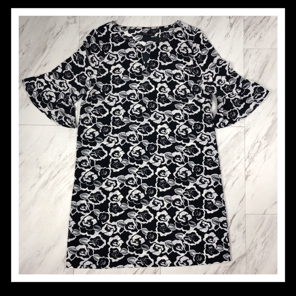 Cute Paris Sunday Floral Print Shift Dress NWT!